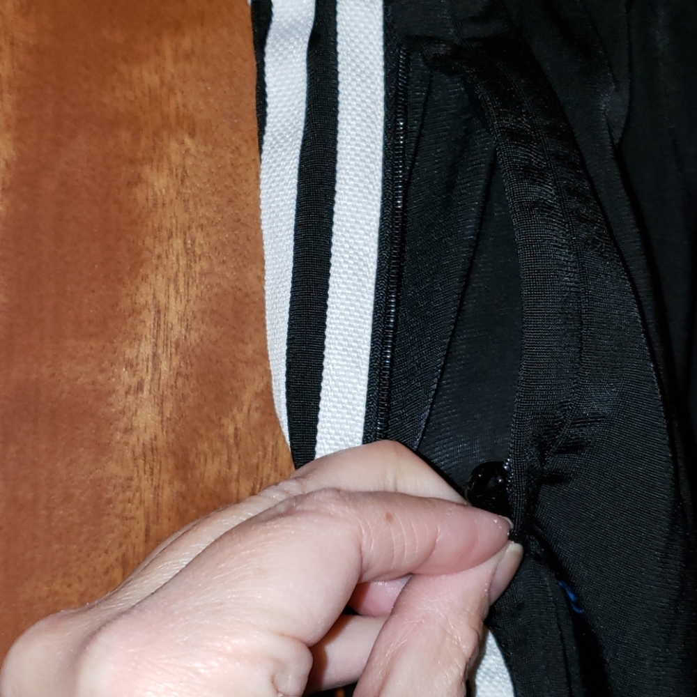 CLASSIC 3 STRIPES ADIDAS JOGGERS - Picture 4 of 9